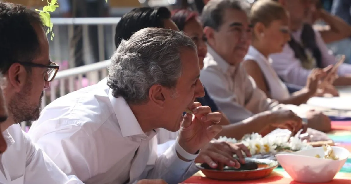 Exhorta Pepe Chedraui a preservar tradiciones como el Festival de la Gordita