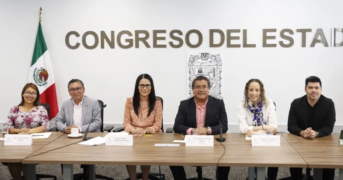 Aprueba Comisión del Congreso reformas a la denominación y atribuciones de dos Comisiones y un Comité