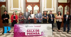 Pepe Chedraui reconoce labor de los medios de comunicación e inaugura Sala de Prensa en el Palacio Municipal