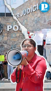 En medio de protestas, Irene Olea acude a audiencia por caso de tortura a periodistas