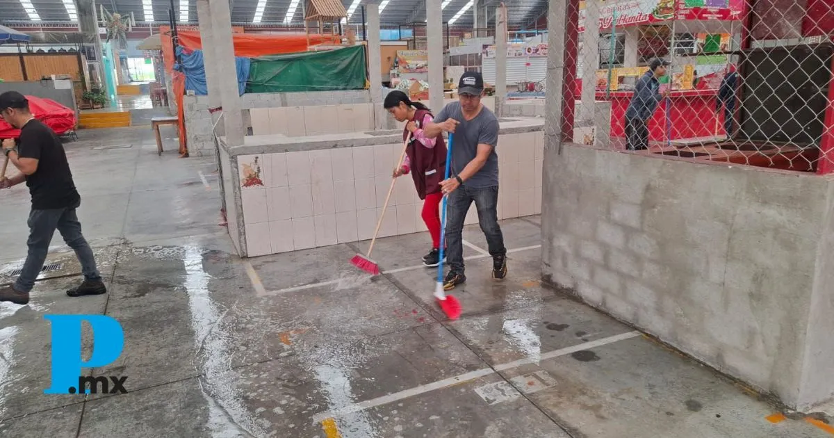 Gobierno de Tehuacán limpia mercado Benito Juárez y refuerza acciones contra el dengue