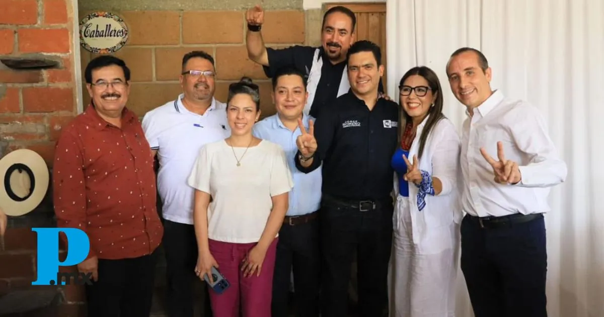 Exfuncionarios del PAN Puebla se reúnen para trazar estrategia al 2027