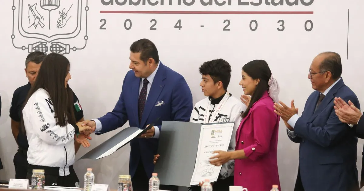  El gobernador Alejandro Armenta reconoció el esfuerzo y la entrega de las y los atletas que representan con dignidad al estado
