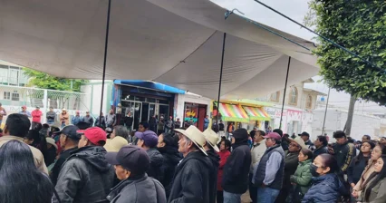 Tras cierre de alcaldía en Nealtican, la edil promete defender el agua que surte a la capital poblana