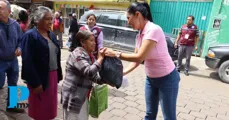 DIF Tehuacán entrega apoyos alimentarios a familias de Santa Cecilia afectadas por las lluvias