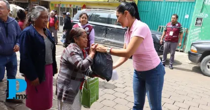 DIF Tehuacán entrega apoyos alimentarios a familias de Santa Cecilia afectadas por las lluvias