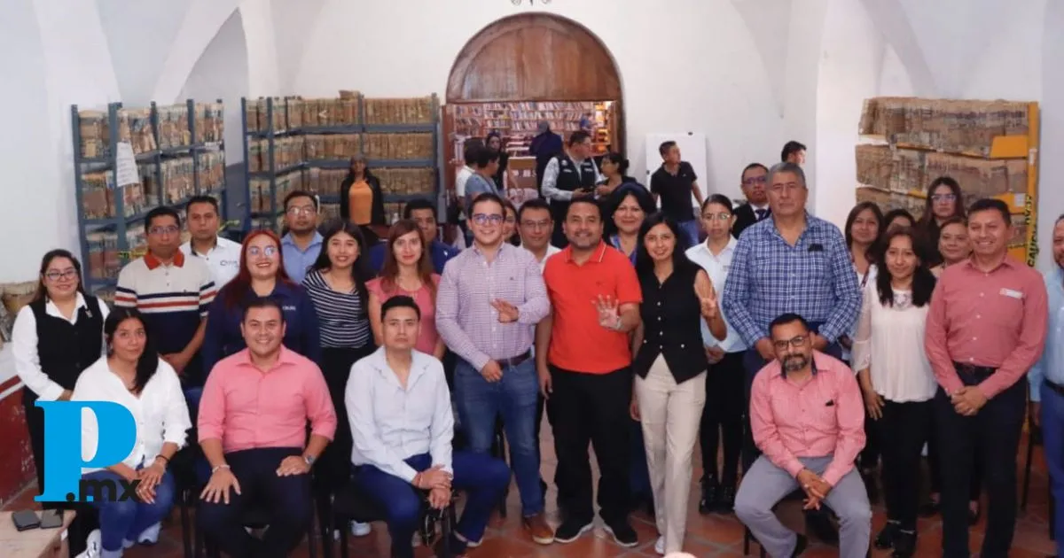 Tehuacán lanza becas universitarias para jóvenes con promedio de 9 o más