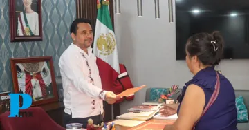 Barroso entrega respaldo legal a familia afectada en tragedia Cuacnopalan-Oaxaca