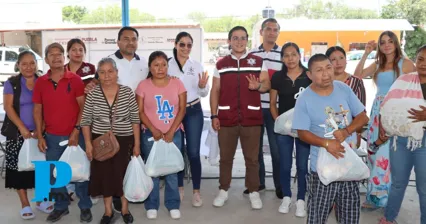 Entrega alcalde Alejandro Barroso apoyos alimentarios en San Marcos Necoxtla