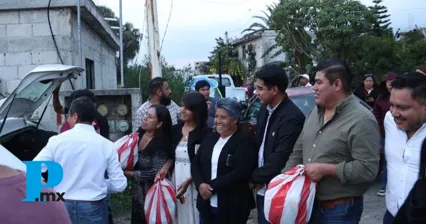 Familias afectadas por inundaciones en Cuautlancingo reciben apoyos  