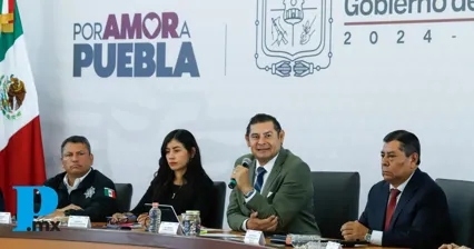 Rehabilitan en Puebla mas de 300 calles con Escuadrón de Maquinaria