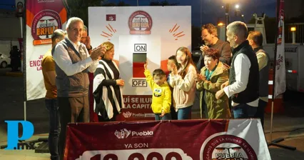 En San Isidro Castillotla, Puebla Brilla llega a 12 mil luminarias modernizadas en menos de un año