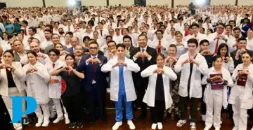 El programa busca descentralizar la educación y fortalecer el sistema de salud con compromiso humano.