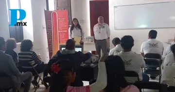 Cholula promueve cultura de respeto con choferes del transporte público