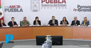 El gobernador Alejandro Armenta reconoció a estudiantes poblanos por su destacada participación en la Olimpiada Internacional de Matemáticas en Singapur