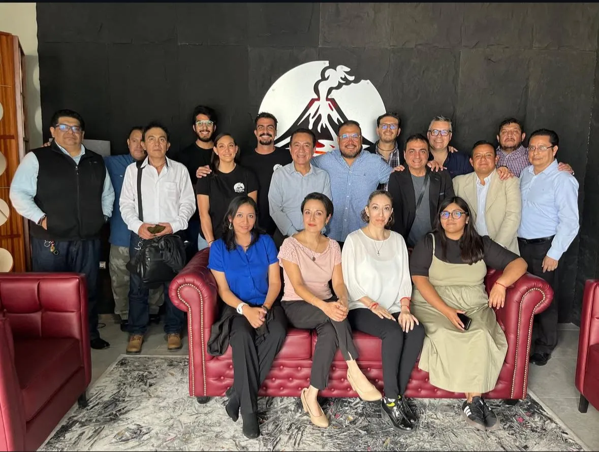 Imagen de todo el equipo de personas que conformó Magma Media desde su inauguración en julio de 2024/Foto X