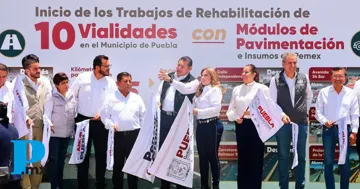 Pemex entrega 3,500 toneladas de asfalto para rehabilitación de vialidades en Puebla