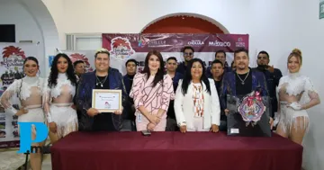 Con su característico estilo, Grupo Ensamble puso a bailar y cantar a cholultecas y visitantes.