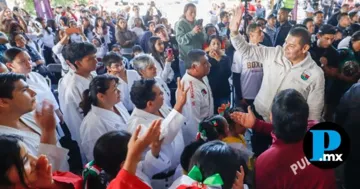 “La mejor forma de educar es con el ejemplo, por ello es importante promover procesos asociativos que unan familias”, afirmó el mandatario.
