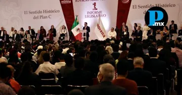 Diversas personalidades acompañaron al legislador en su primer informe de actividades 