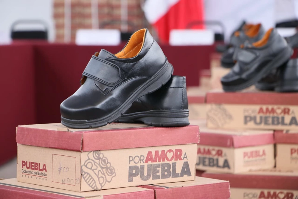 Para este año fabricarán 300 mil pares escolares y en 2026 producirán 700 mil.