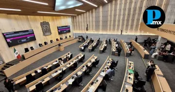Mediante el dictamen, se reforman los artículos 76 y 78 de la Constitución Política de los Estados Unidos Mexicanos
