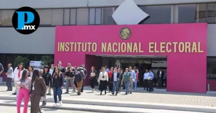El INE investiga si hubo presión en las renuncias masivas de candidatas en Puebla.