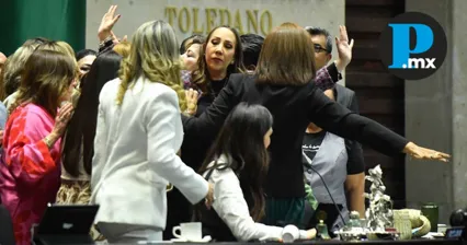 Diputadas de Morena y el PAN se enfrentan a empujones por conflicto de Palestina e Israel
