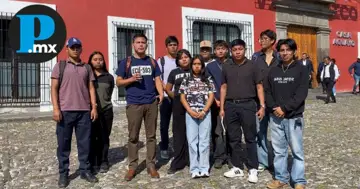 Estudiantes protestan en Tecomatlán por robo de aires acondicionados