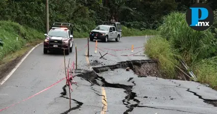 Priorizan rescate de personas y apertura de caminos en la Sierra Norte