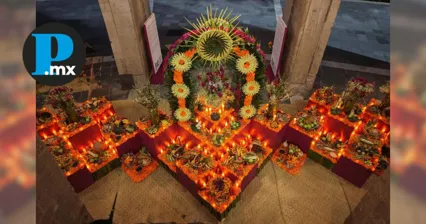 Ofrenda en Palacio Nacional honra a mujeres indígenas de México
