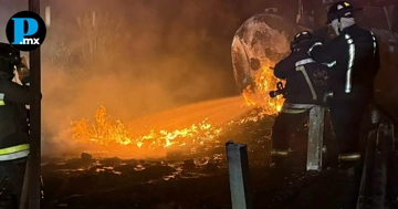 Explosión de pipa paraliza la México–Puebla casi ocho horas