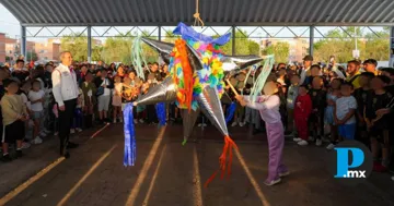 Las actividades incluyeron piñatas navideñas, reparto de aguinaldos, ponche, música y talleres de cartonería