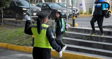 Arranca operativo de tr&aacute;nsito y seguridad por regreso a clases en Puebla capital