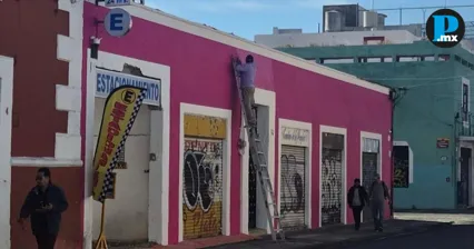 Ayuntamiento de Puebla llama a regularizar anuncios en el Centro Hist&oacute;rico