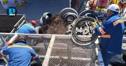 Retiran 19 toneladas de cacharros en Magdalena Cuayucatepec