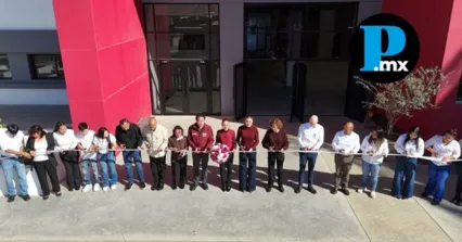 La presidenta de M&eacute;xico, Claudia Sheinbaum Pardo, realiza el corte de list&oacute;n de la Unidad Acad&eacute;mica de Tijuana