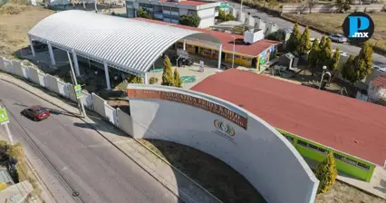 Cuautlancingo refuerza infraestructura educativa con nuevo arcotecho