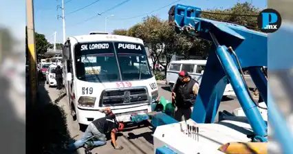 Retiran combis y camiones por incumplir Revista Vehicular en Puebla