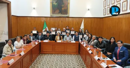 Gobierno de San Pedro Cholula entrega reconocimientos al m&eacute;rito a personal sindicalizado