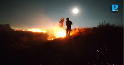 Bomberos y Polic&iacute;a Forestal sofocan incendio en San Pedro Cholula