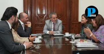 El alcalde Pepe Chedraui recibi&oacute; los distintivos que avalan a Puebla como referente nacional en transparencia y equidad presupuestaria.