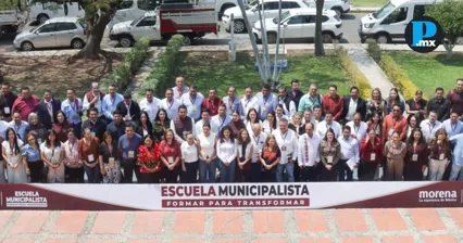 Alcaldesa de San Pedro Cholula se capacita en escuela de Morena