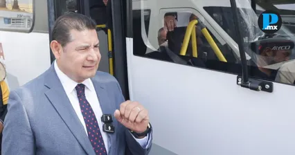 Armenta Mier denuncia irregularidades en transportistas de Puebla