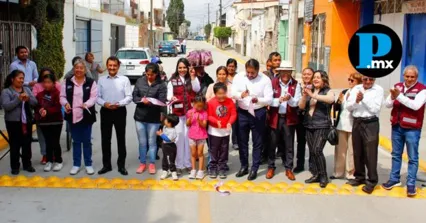 Inauguran pavimentaci&oacute;n con concreto hidr&aacute;ulico en el Barrio de La Magdalena