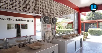Rehabilitan sanitarios en secundaria de Hueyotlipan, Puebla
