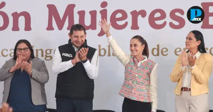  Sheinbaum refuerza presencia en Puebla con entrega de viviendas