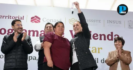 Sheinbaum entrega 240 viviendas y cancela cr&eacute;ditos en Puebla