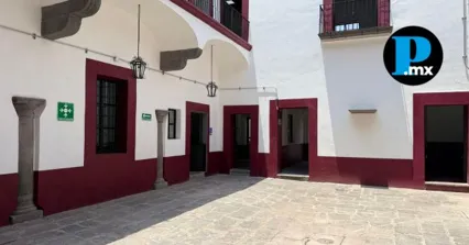 Laura Artemisa Garc&iacute;a supervisa las instalaciones de la Universidad Rosario Castellanos, que iniciar&aacute; clases en agosto con la carrera de Medicina General Comunitaria.