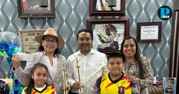 Ayuntamiento de Tehuac&aacute;n entrega apoyo a basquetbolistas escolares